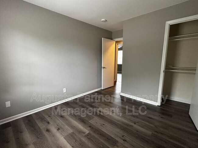 Building Photo - 4565 Rockdale Ct