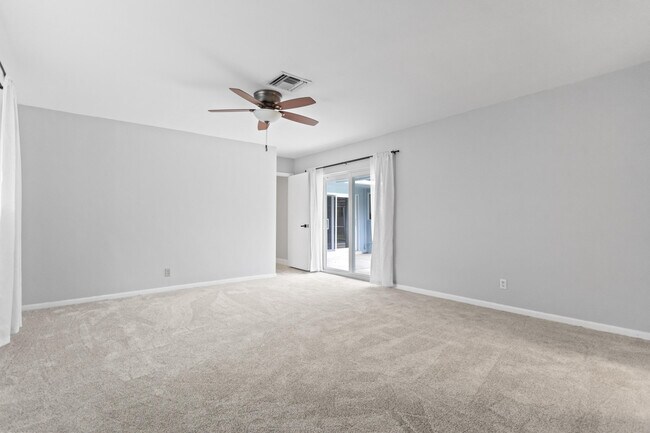 Building Photo - 5281 SW 4th Ct