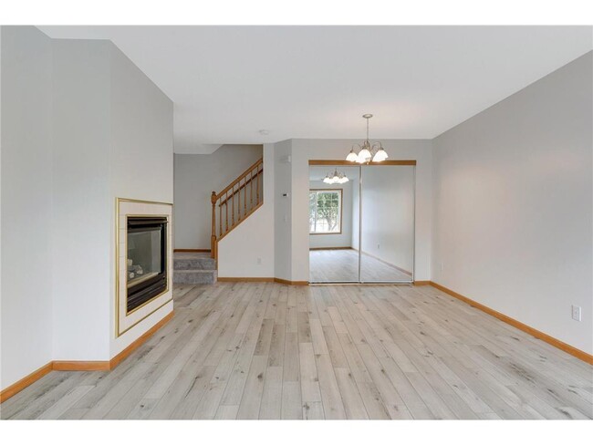 Building Photo - 15921 Finch Ln