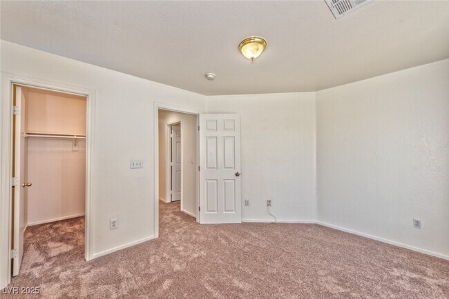 Building Photo - 3958 Blushing Hearts Rd