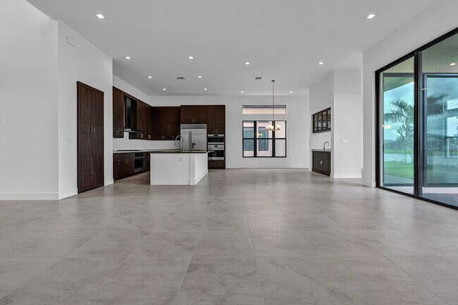 Building Photo - 9523 Riverside Pk Dr