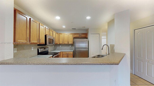 Building Photo - 12819 SW 31st Ct