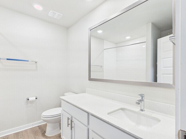 Building Photo - Beautiful Bar W Ranch Home – Hill Country Charm with Modern Comforts