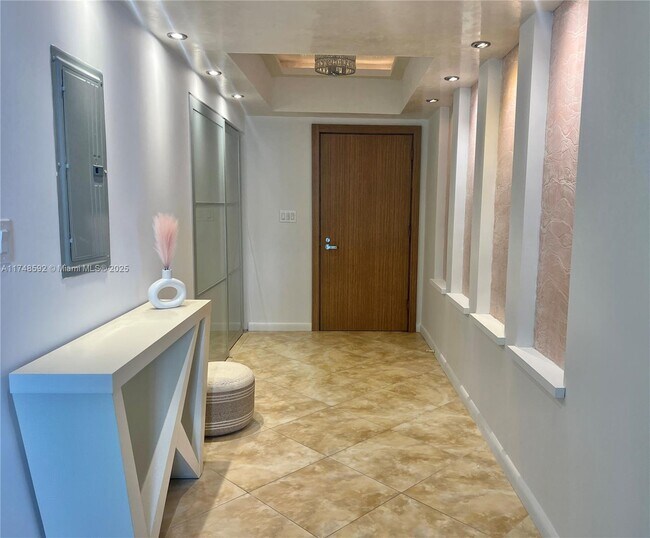 Building Photo - 16699 Collins Ave