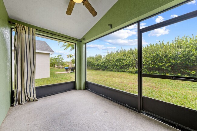 Building Photo - Immaculate 3 Bedroom Home in Gated Community - Stonefield