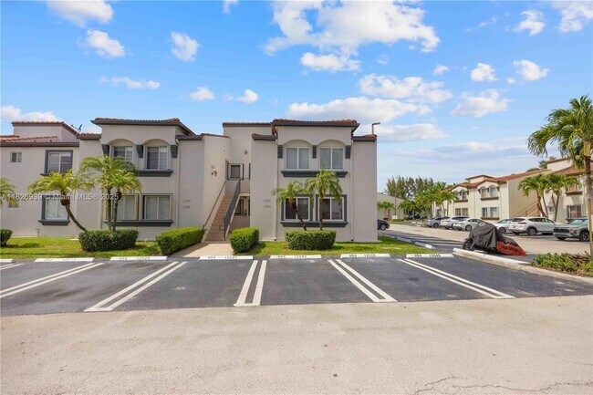 Building Photo - 12505 NW 11th Ln