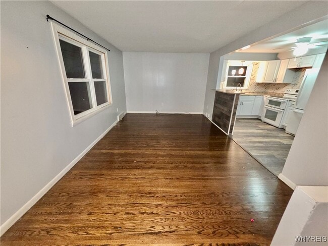 Building Photo - 35 Park Ave