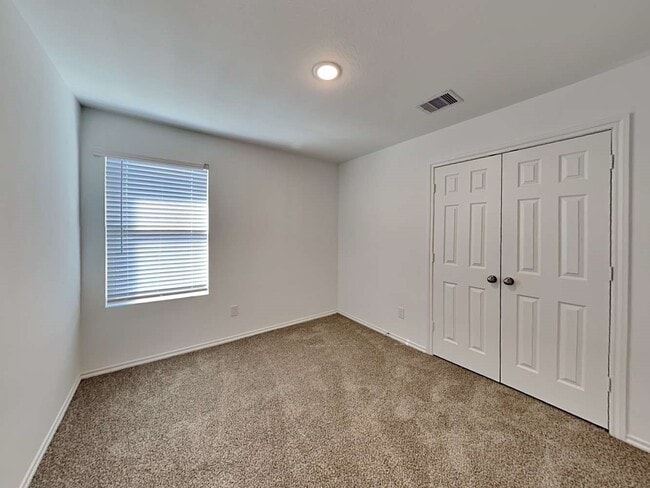 Building Photo - 24043 Mustang Run Dr