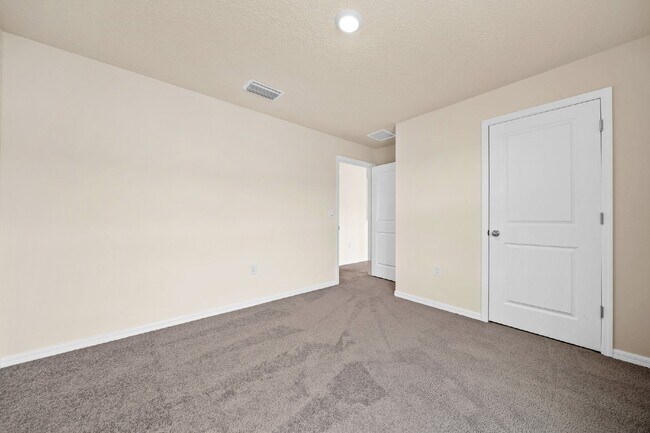 Building Photo - ***AVAILABLE FOR TOURS NOVEMBER/Beautiful Modern 5 Bed/3 bath/Exclusive Graystone Hills Community