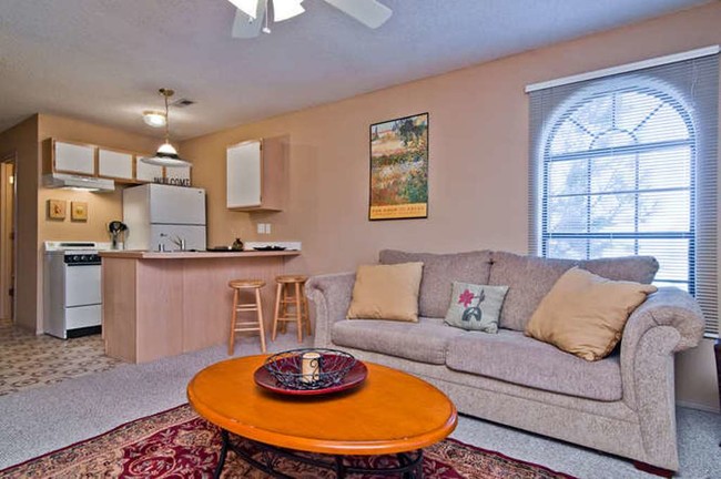 Building Photo - College Station Apartments