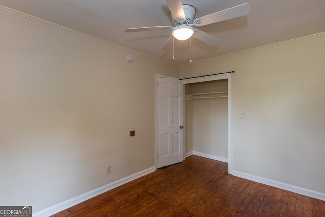 Building Photo - 1318 Elizabeth Ln