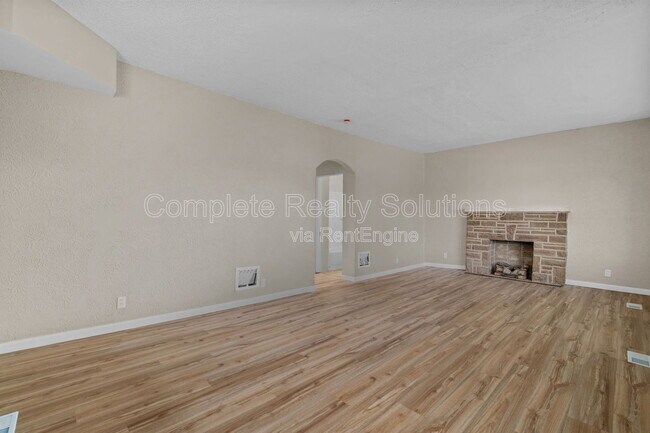 Building Photo - 7109 Eugene Ave