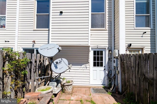 Building Photo - 7886 Brighton Way