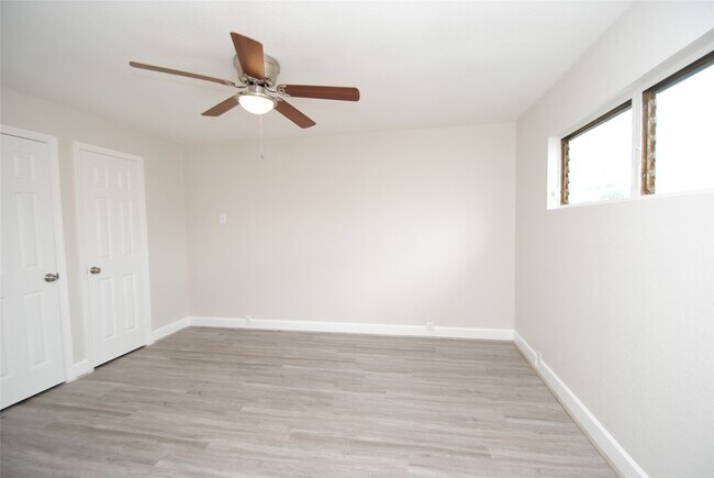 Building Photo - 2515 Yoakum Blvd