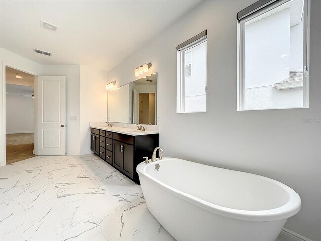 Building Photo - 4379 Renly Ln
