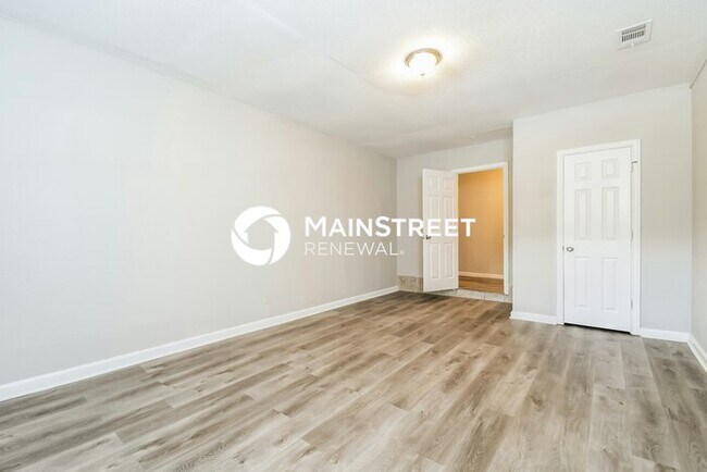Building Photo - 4 Bedroom Pet-Friendly Home in FORT WORTH,...