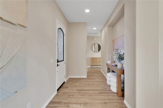 Building Photo - 17066 Takipi Rd