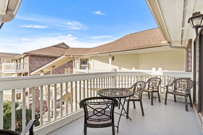 Building Photo - 2805B N Ocean Blvd