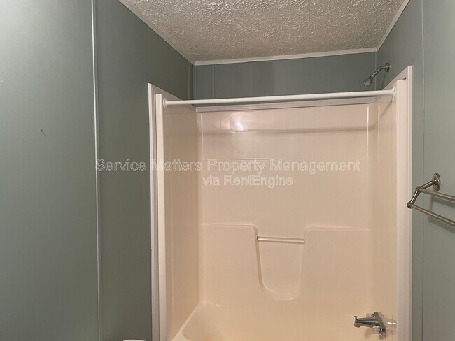 Building Photo - 9840 Redland Rd