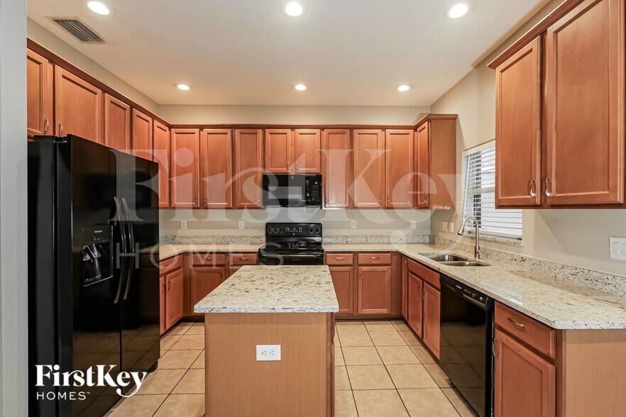 Building Photo - 1335 Emerald Hill Way
