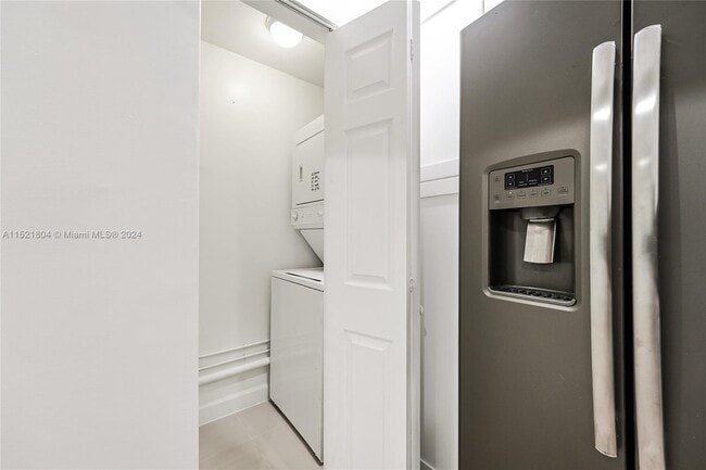 Building Photo - 12885 Griffing Blvd