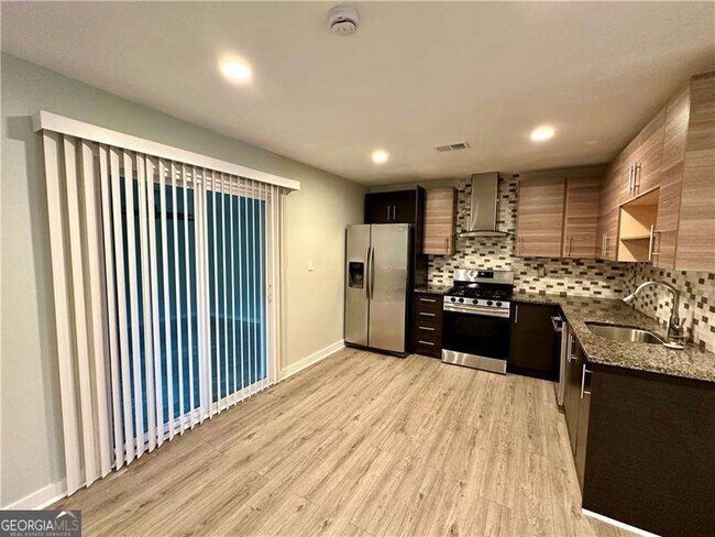 Building Photo - 1258 Creekside Ct