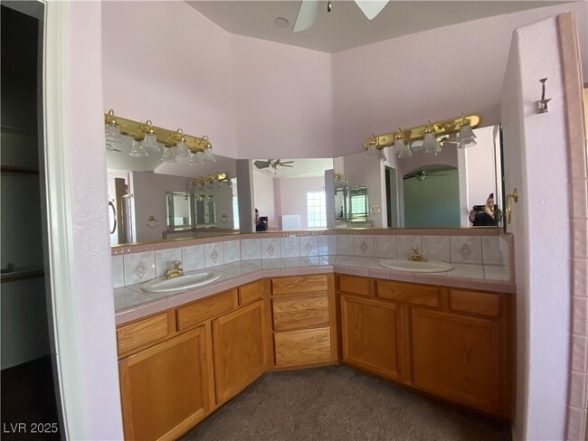 Building Photo - 2941 S Firestone Ct
