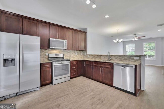 Building Photo - 13491 Spring View Dr