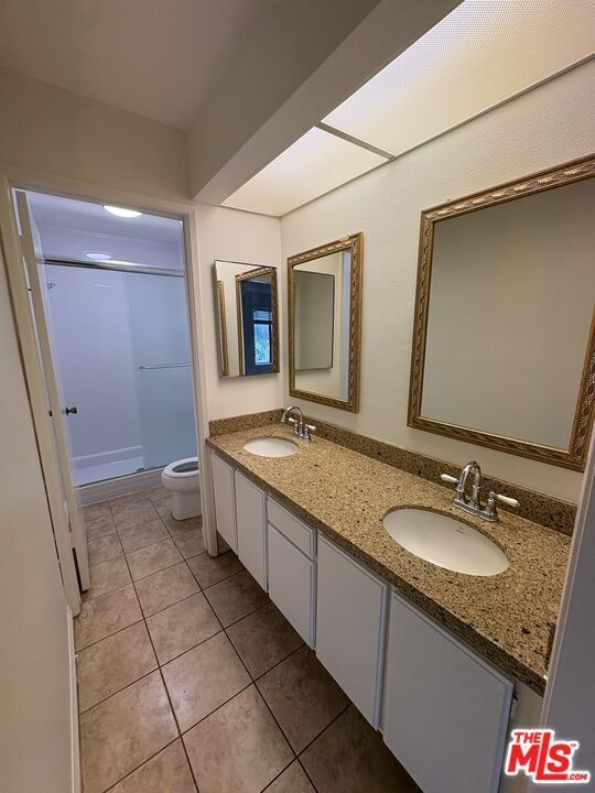 Building Photo - 15207 Magnolia Blvd