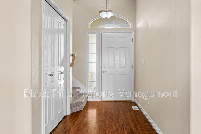 Building Photo - 4017 E Winterberry Dr