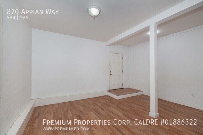 Building Photo - 870 Appian Way