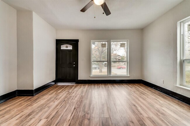 Building Photo - 5212 Parry Ave