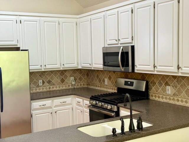 Building Photo - 3007 Clove Tree Ln