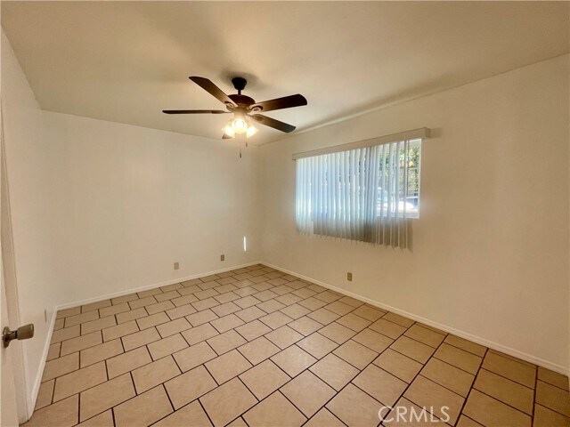 Building Photo - 510 S Vine Ave