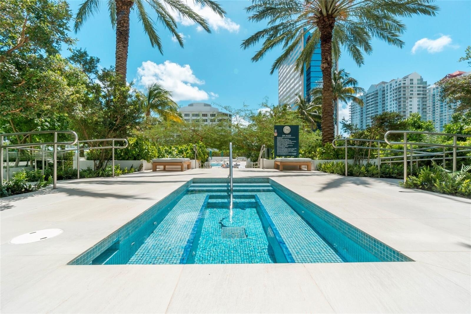 Building Photo - 951 Brickell Ave