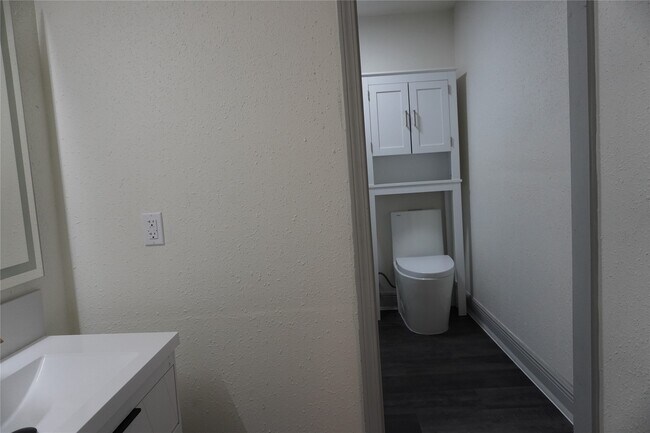 Building Photo - 6419 Teal Run Dr