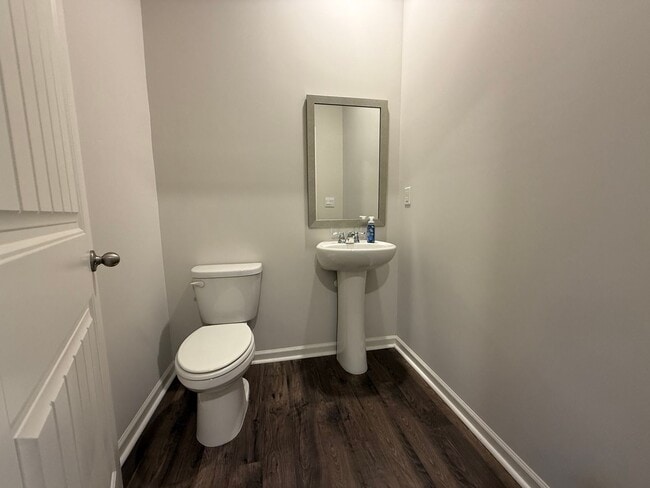 Building Photo - Beautiful and Spacious 5BR 4.5BA Home w/ Full Appliance Kitchen • Garage in Fairburn