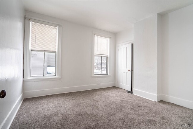 Building Photo - 13 W Monroe St