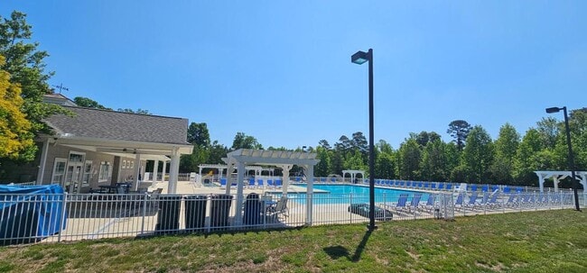 Building Photo - 1206 Broholmer Ln