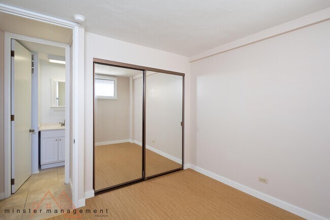 Building Photo - 14 Aulike St