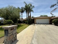 Building Photo - Cute 3 Bed/2 Bath SE Bakersfield Home w/ RBP & $0 Deposit Option