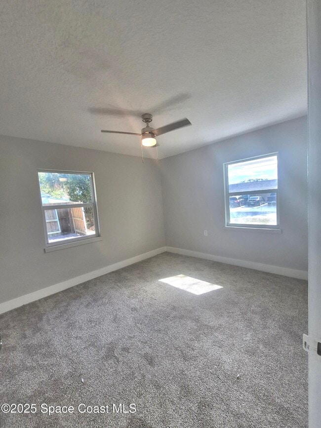 Building Photo - 58 Moore Ave