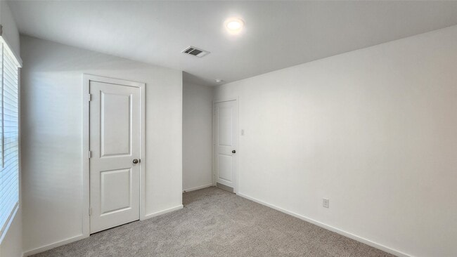 Building Photo - 3064 Dawn Sound Dr