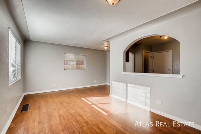 Building Photo - 3565 Newport St