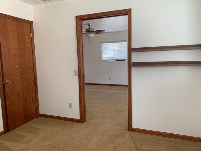 Building Photo - 1691 Albion Ct