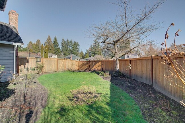 Building Photo - 4Bd/2.5Ba Renton House