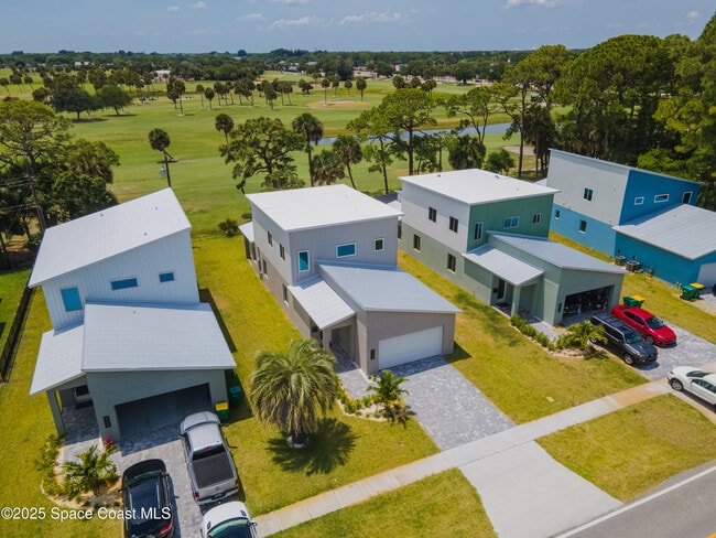 Building Photo - 2148 Country Club Rd