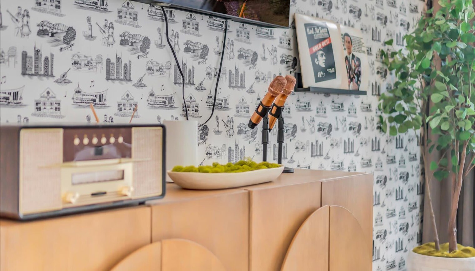 Building Photo - 1112 Baptist World Center Dr