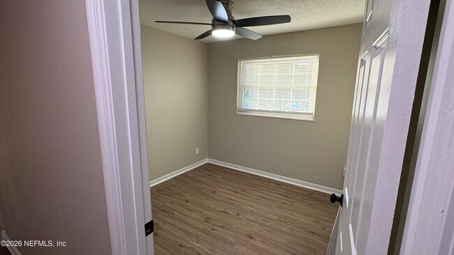 Building Photo - 8036 Delaroche Dr