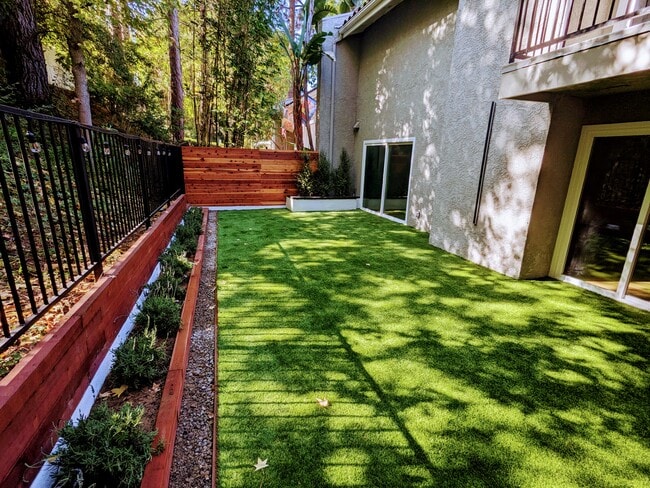 Building Photo - 2510 Almaden Ct